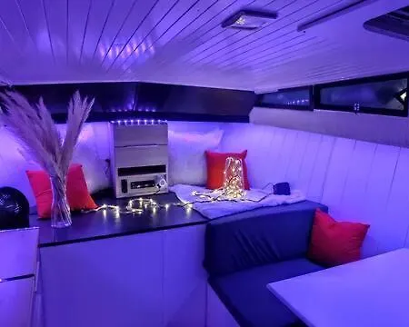Ma Nuit Insolite Sur Un Bateau