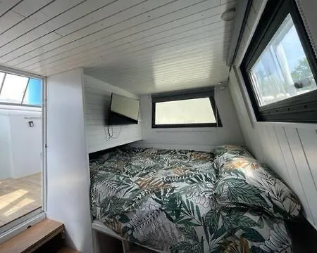 Ma Nuit Insolite Sur Un Bateau Botel Valence (Drome)